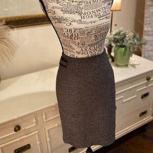 **CLEARANCE** Banana Republic Brown & Black Tweed Skirt Size 4